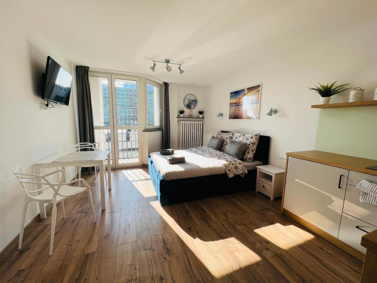 Mare E Monti Apartments Katowice Bagian luar foto